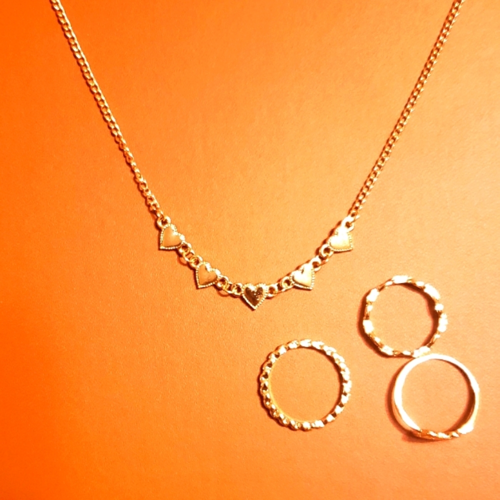 Heart pendant necklace